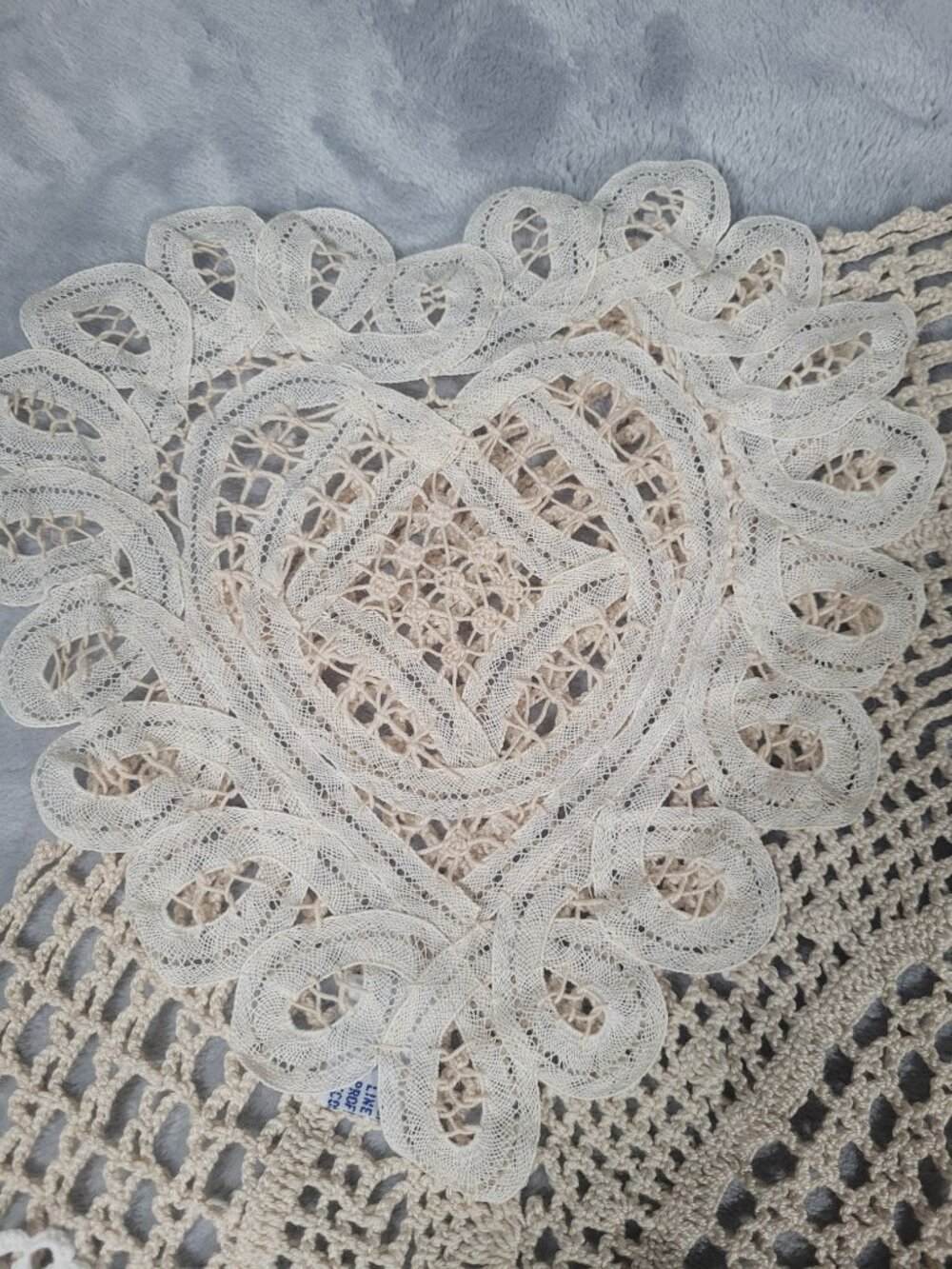 Vintage Crocheted Lace Doily Lot, Assorted Sizes 7 Piece Set Cream White - Picture 5 of 9